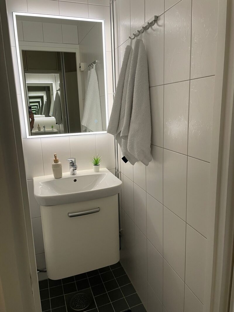KELI 600×800 mm ristkülikukujuline LED-peegel tagasiasetatud esivalgustusega (Skandinaavia disain) - Image 7