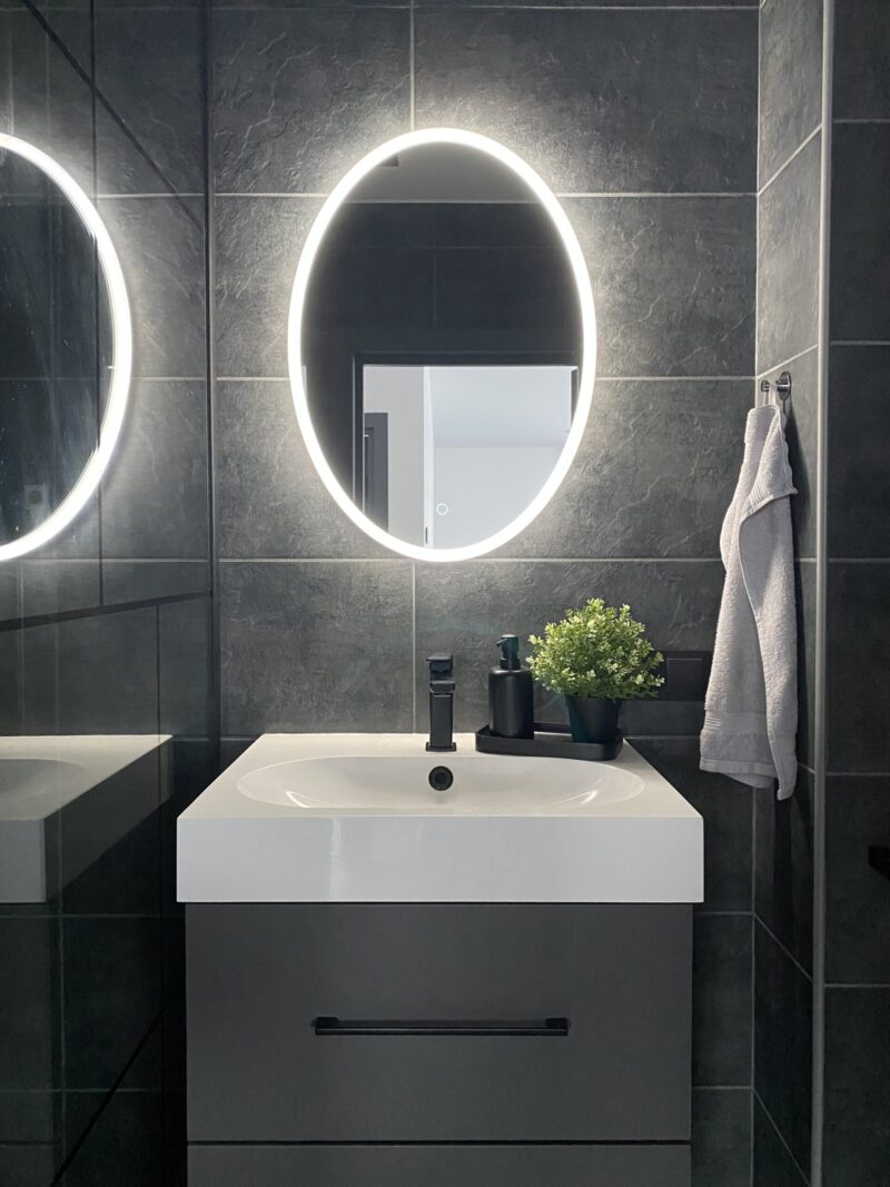 KEIRA 500×700 mm ovaalne LED-peegel esivalgustusega — изображение 8