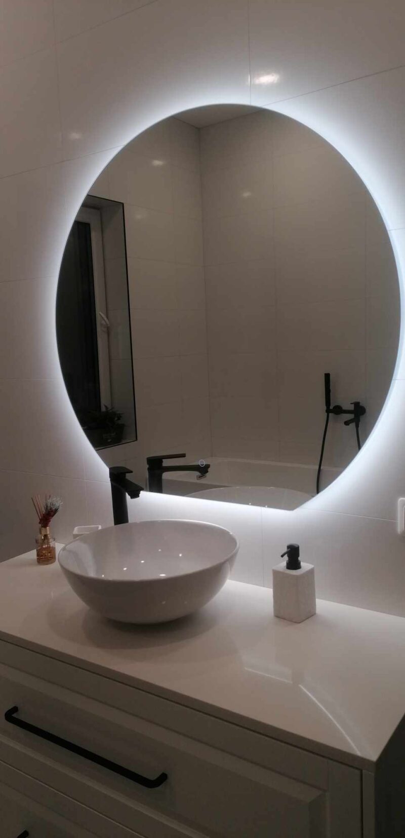 ROMEO 1000 mm poolümmargune LED-peegel tagumise taustvalgustusega — изображение 9